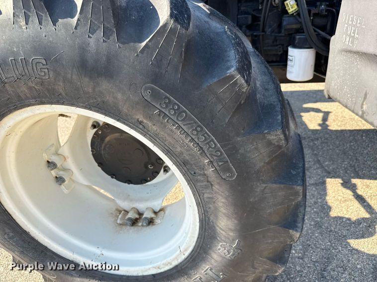 image for item DO1673 2011 New Holland T-5070 MFWD tractor