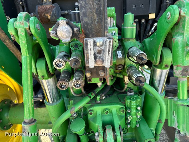 image for item DO1674 2006 John Deere 6415 tractor