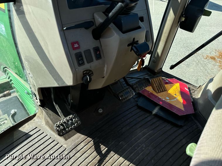 image for item DO1674 2006 John Deere 6415 tractor