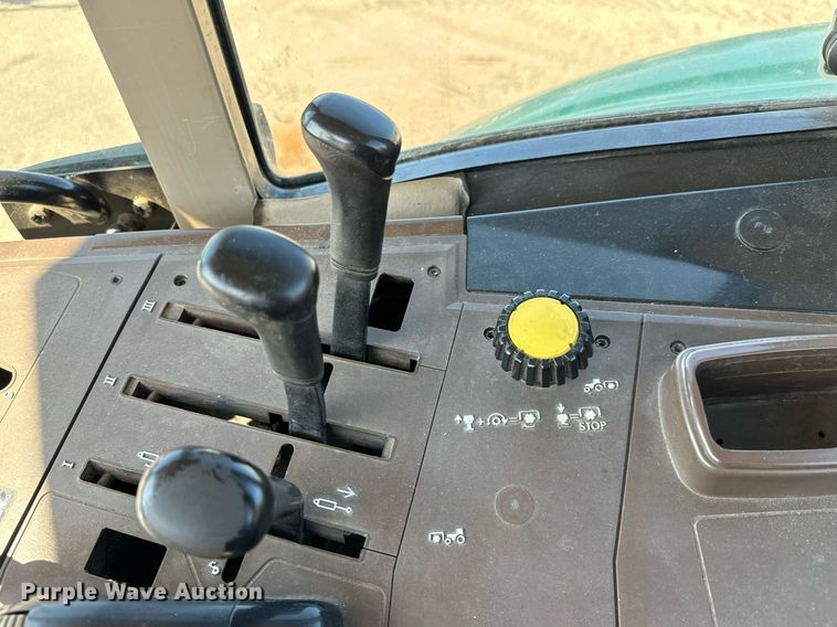 image for item DO1674 2006 John Deere 6415 tractor