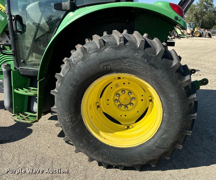 image for item DO1674 2006 John Deere 6415 tractor