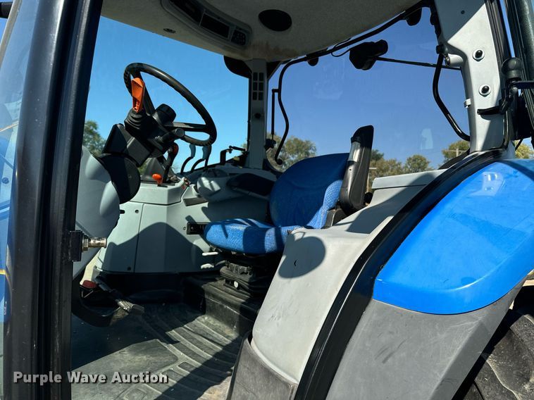 image for item DO1675 2014 New Holland T6.150 MFWD tractor