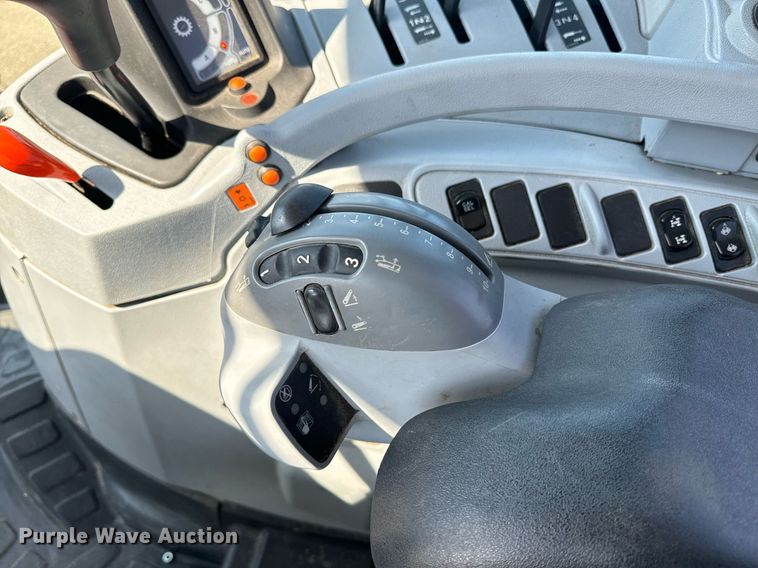 image for item DO1675 2014 New Holland T6.150 MFWD tractor