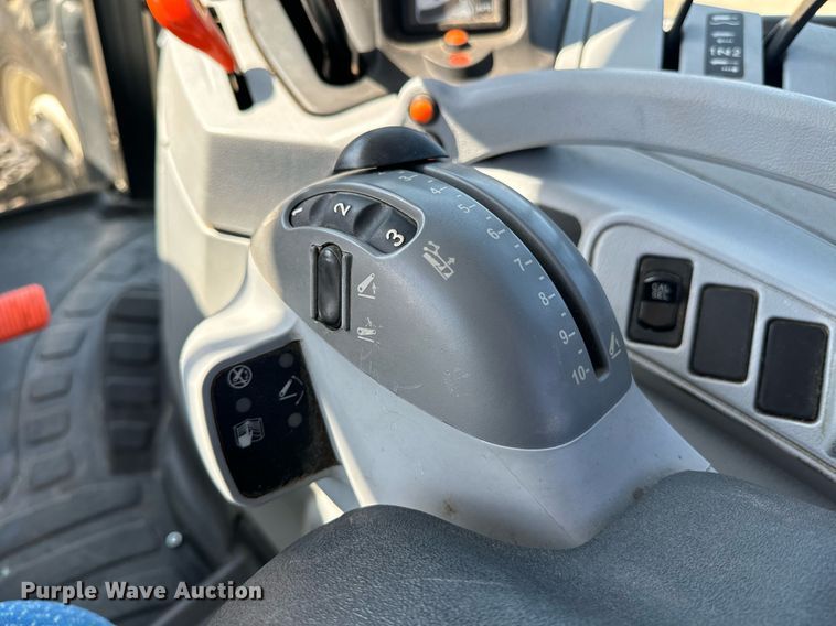 image for item DO1675 2014 New Holland T6.150 MFWD tractor