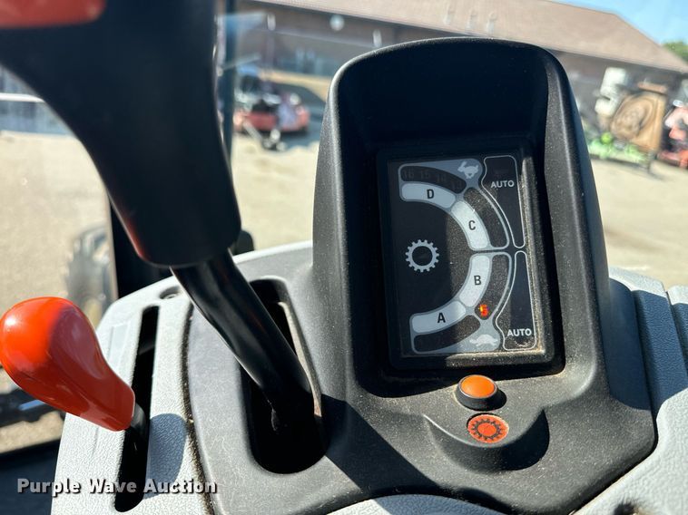 image for item DO1675 2014 New Holland T6.150 MFWD tractor