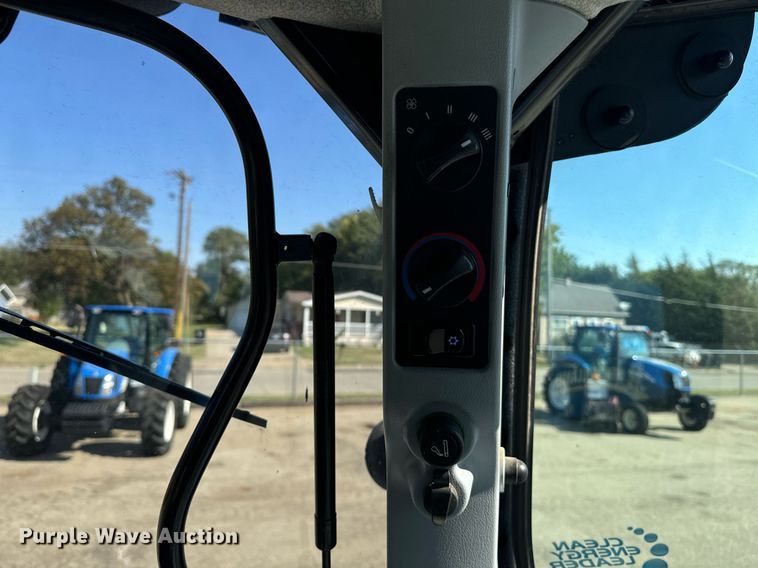 image for item DO1675 2014 New Holland T6.150 MFWD tractor