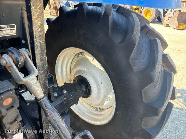 image for item DO1676 2006 New Holland TS-110A tractor