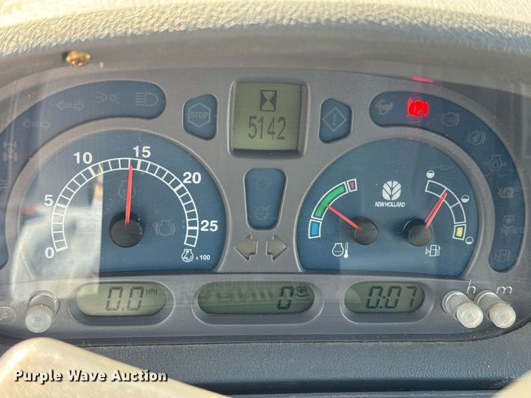 image for item DO1676 2006 New Holland TS-110A tractor