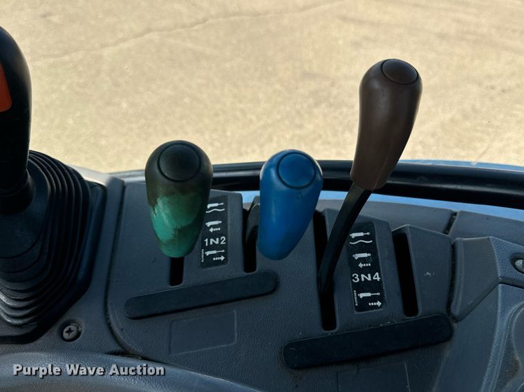 image for item DO1676 2006 New Holland TS-110A tractor