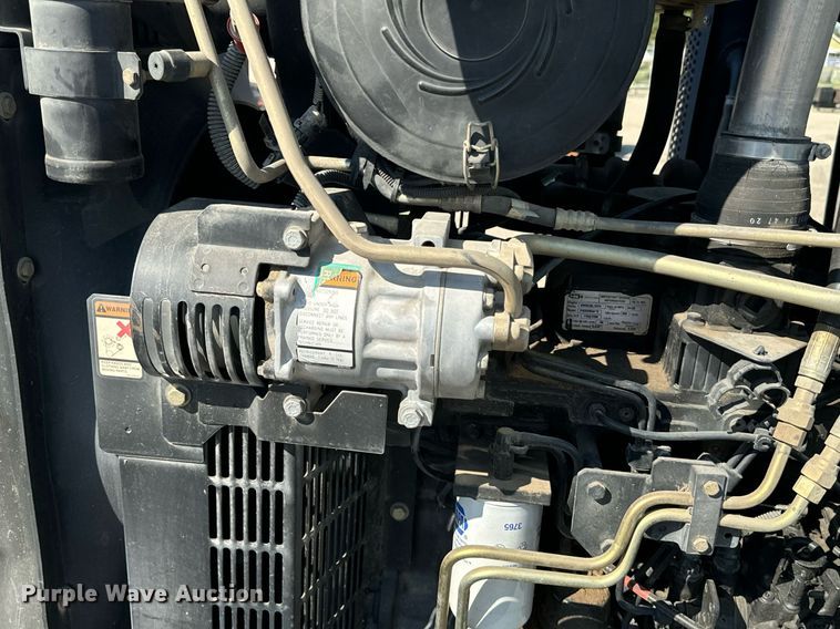 image for item DO1676 2006 New Holland TS-110A tractor