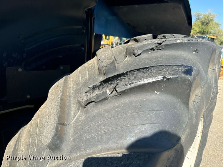 image for item DO1676 2006 New Holland TS-110A tractor