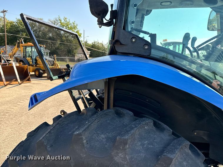 image for item DO1678 2008 New Holland T6020 tractor