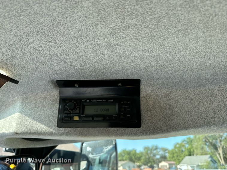 image for item DO1678 2008 New Holland T6020 tractor