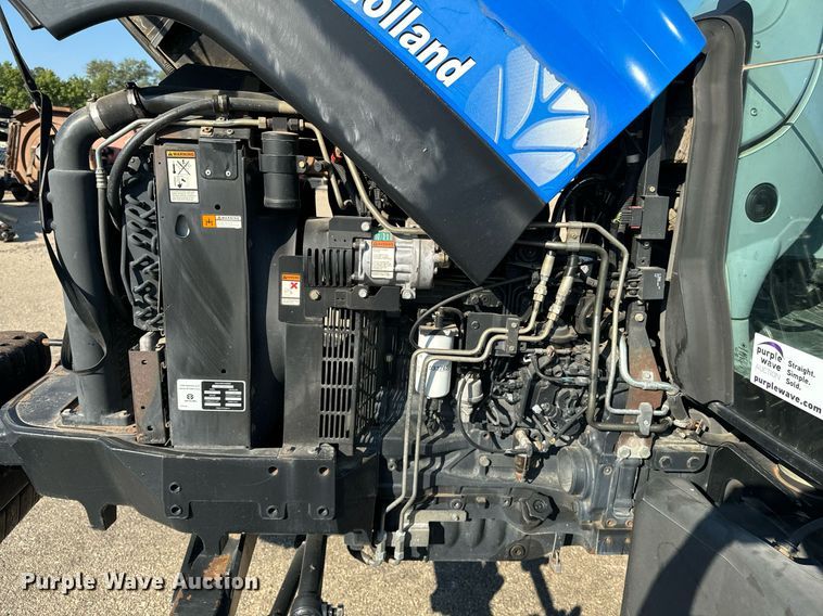 image for item DO1678 2008 New Holland T6020 tractor