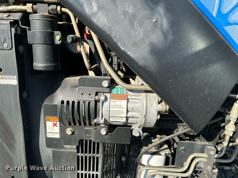 image for item DO1678 2008 New Holland T6020 tractor