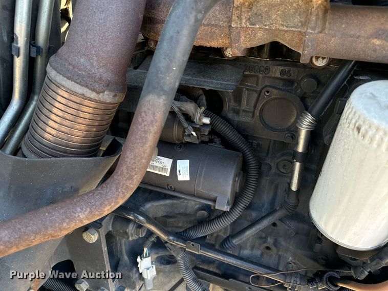 image for item DO1678 2008 New Holland T6020 tractor