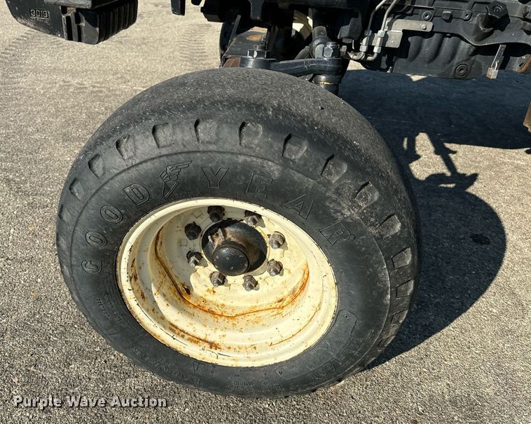 image for item DO1678 2008 New Holland T6020 tractor