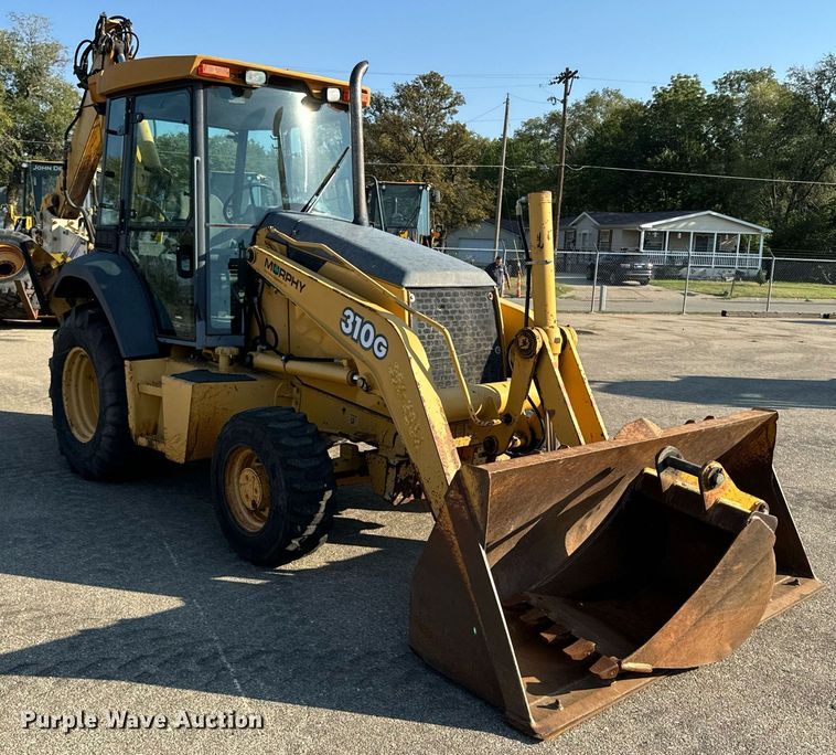 image for item DO1679 2004 John Deere 310G backhoe