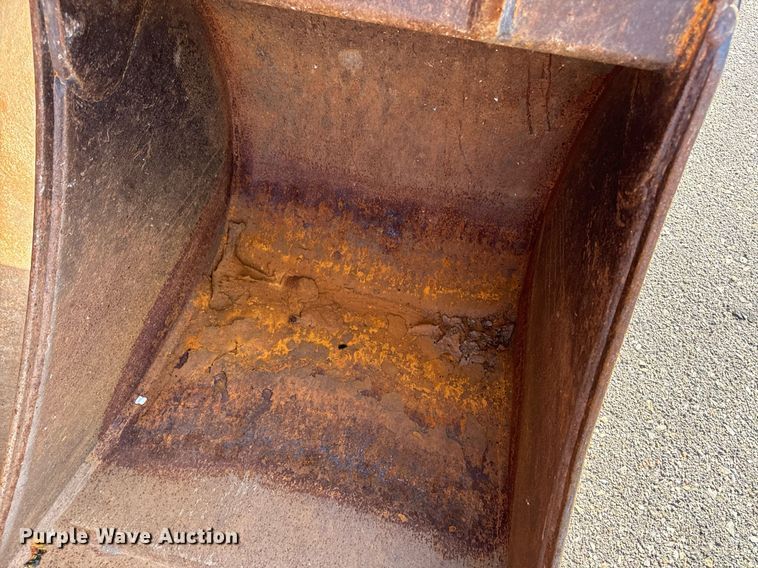 image for item DO1679 2004 John Deere 310G backhoe