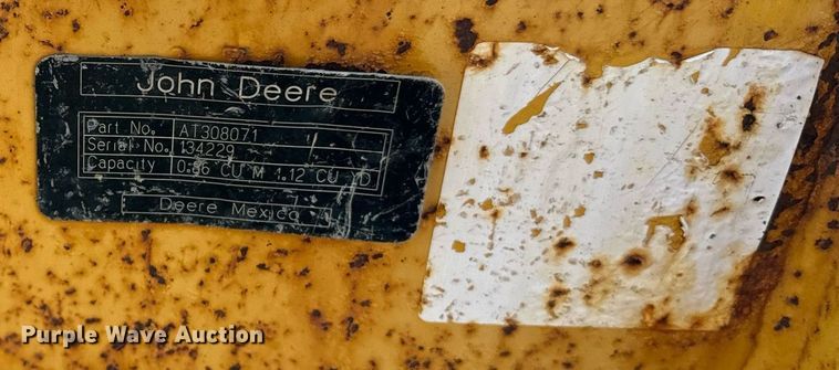 image for item DO1679 2004 John Deere 310G backhoe