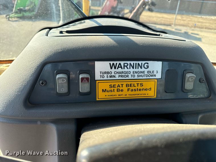 image for item DO1679 2004 John Deere 310G backhoe