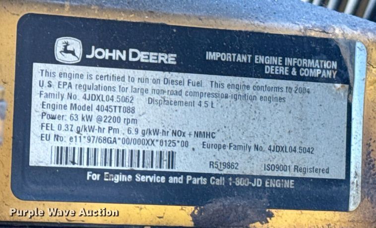 image for item DO1679 2004 John Deere 310G backhoe