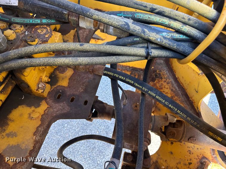 image for item DO1680 2006 John Deere 444J wheel loader