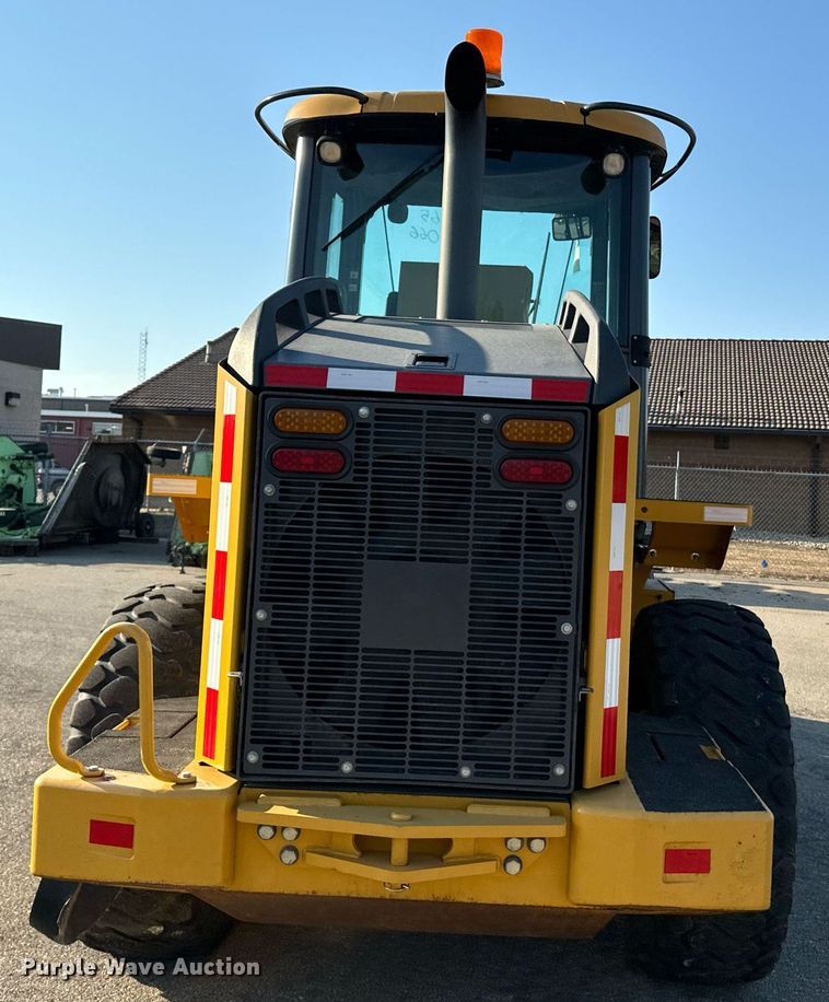 image for item DO1681 2006 John Deere 444J wheel loader