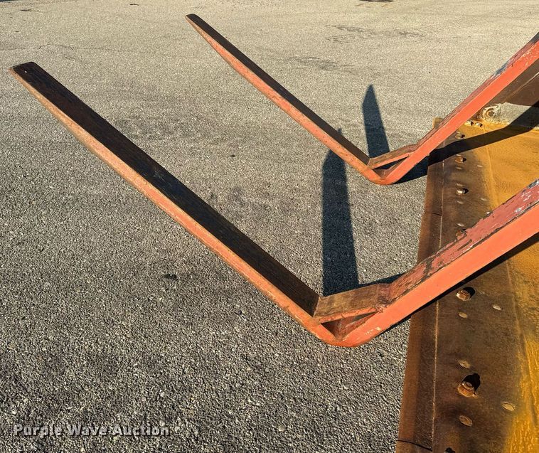 image for item DO1681 2006 John Deere 444J wheel loader