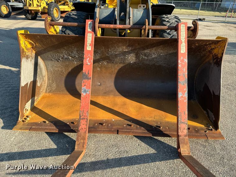 image for item DO1681 2006 John Deere 444J wheel loader