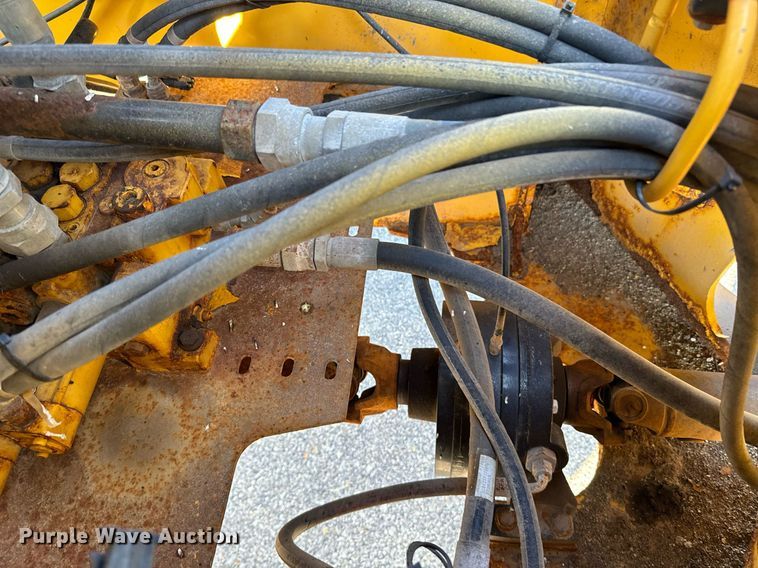 image for item DO1681 2006 John Deere 444J wheel loader