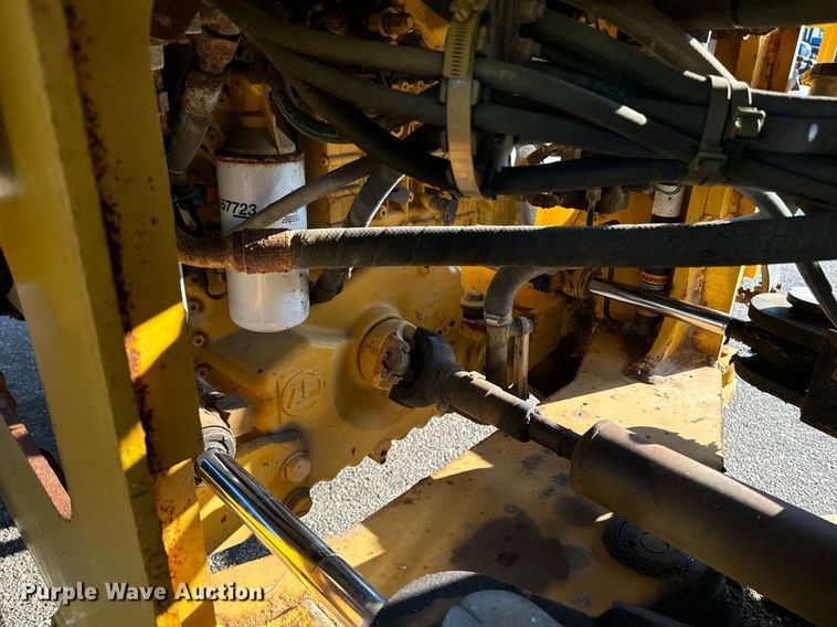 image for item DO1681 2006 John Deere 444J wheel loader