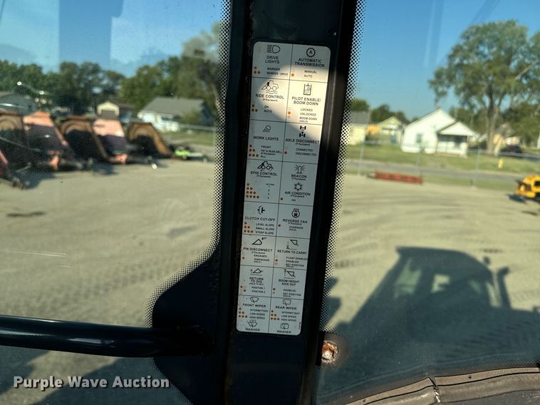 image for item DO1681 2006 John Deere 444J wheel loader