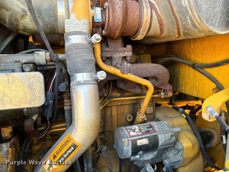 image for item DO1681 2006 John Deere 444J wheel loader