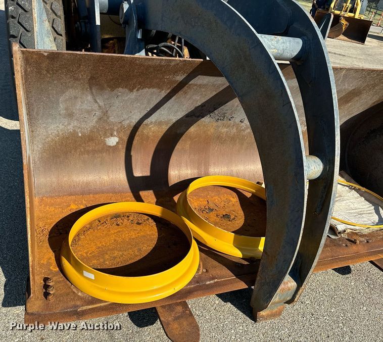 image for item DO1682 2005 John Deere 444J wheel loader