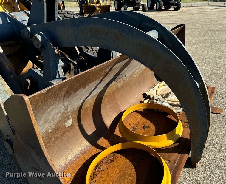 image for item DO1682 2005 John Deere 444J wheel loader