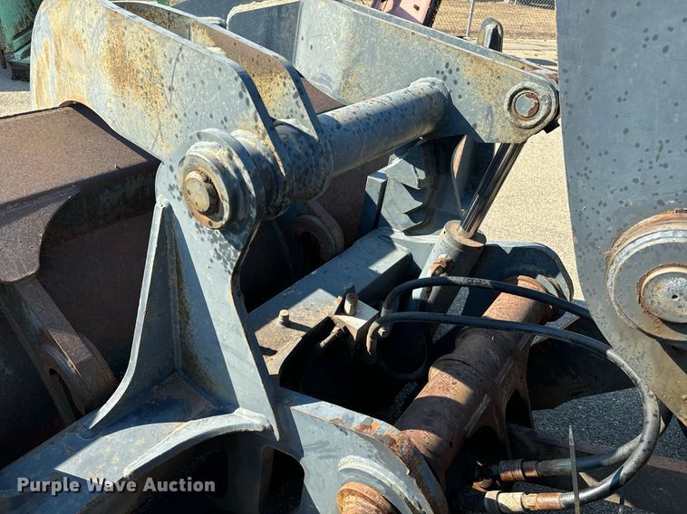 image for item DO1682 2005 John Deere 444J wheel loader