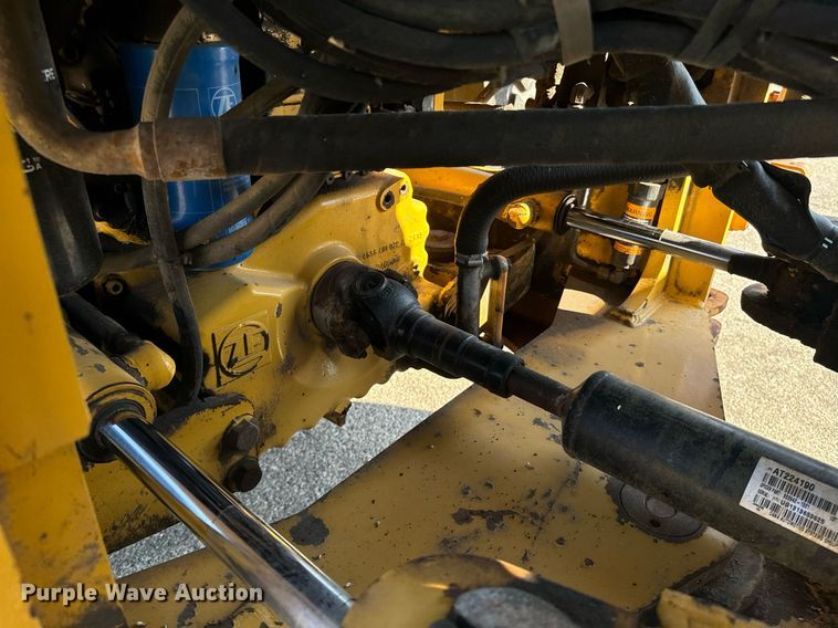 image for item DO1682 2005 John Deere 444J wheel loader