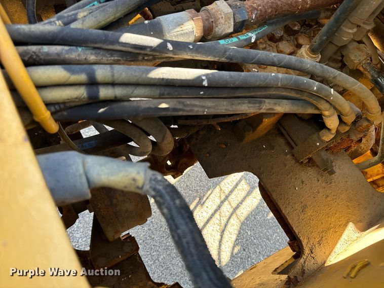 image for item DO1682 2005 John Deere 444J wheel loader