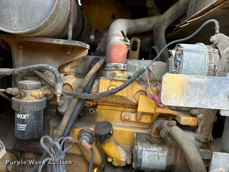 image for item DO1682 2005 John Deere 444J wheel loader