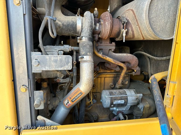 image for item DO1682 2005 John Deere 444J wheel loader