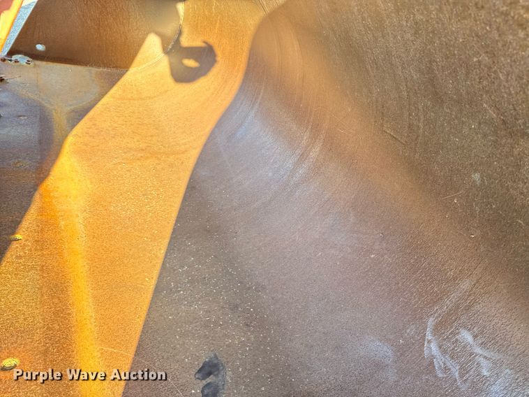 image for item DO1683 2005 John Deere 444J wheel loader