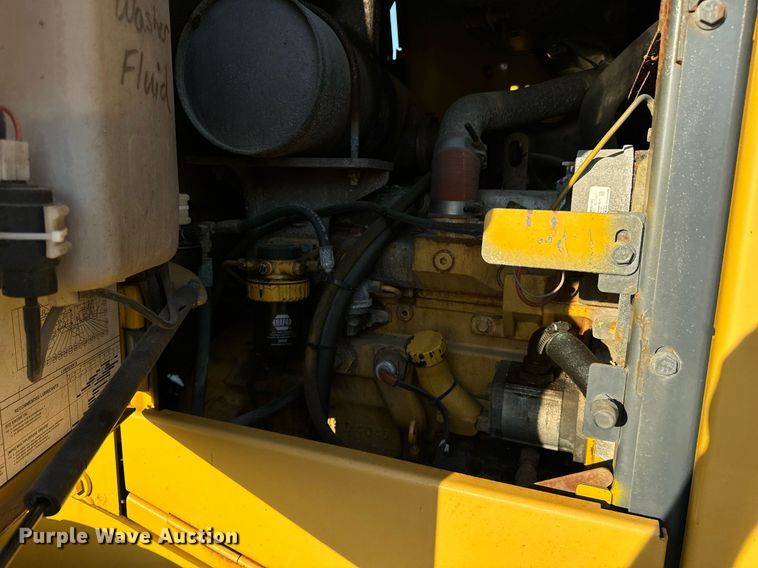 image for item DO1683 2005 John Deere 444J wheel loader