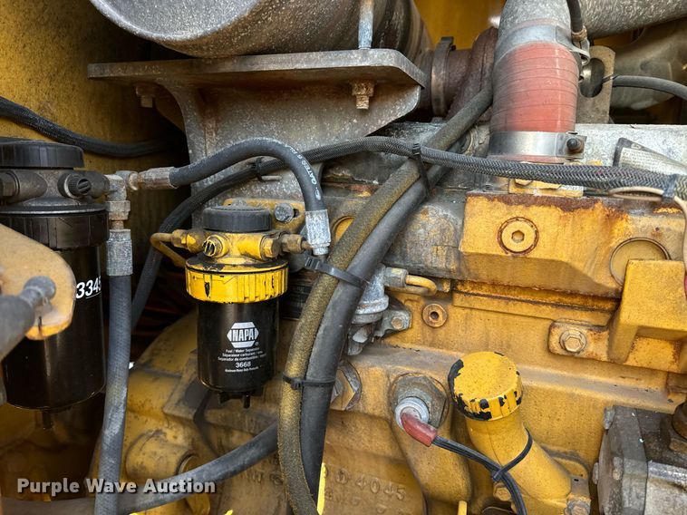 image for item DO1683 2005 John Deere 444J wheel loader