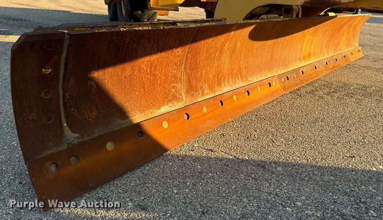 image for item DO1684 2001 John Deere 770CH motor grader