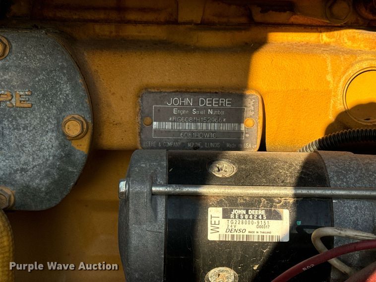 image for item DO1684 2001 John Deere 770CH motor grader