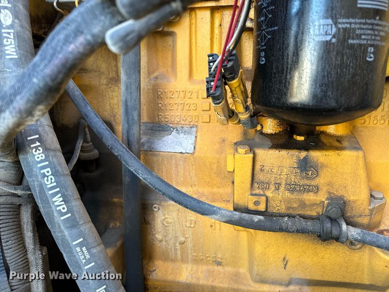 image for item DO1684 2001 John Deere 770CH motor grader