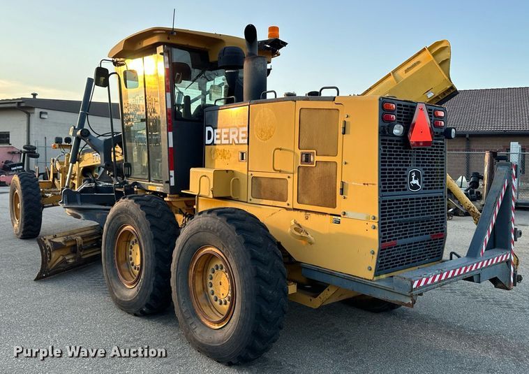 image for item DO1685 2006 John Deere 770D motor grader