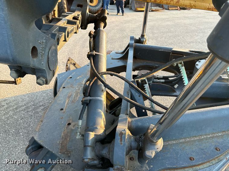 image for item DO1685 2006 John Deere 770D motor grader