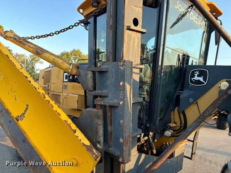 image for item DO1685 2006 John Deere 770D motor grader